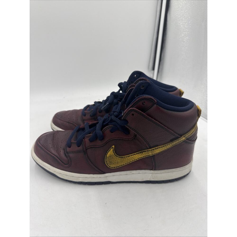 Size 11 - NBA x Nike Dunk SB High Cleveland Cavaliers